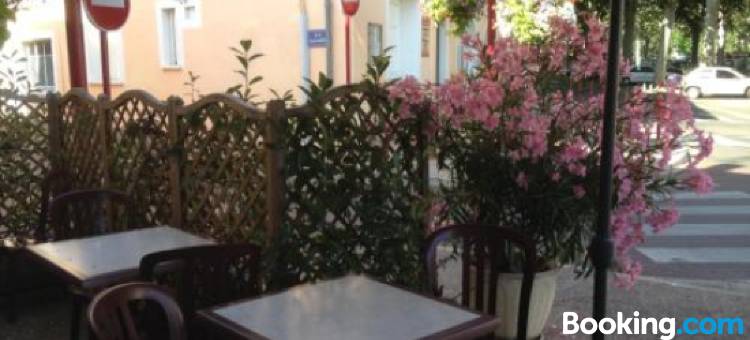 德斯公寓酒店(Hotel des Remparts)图片