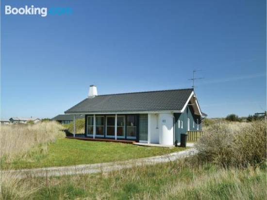 Three-Bedroom Holiday Home Hjørring with A Room Hot Tub 01