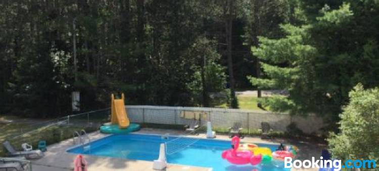 高瀑布湾小屋、露营和水上公园度假村(High Falls Bay Cottages, Camping & Waterpark)图片