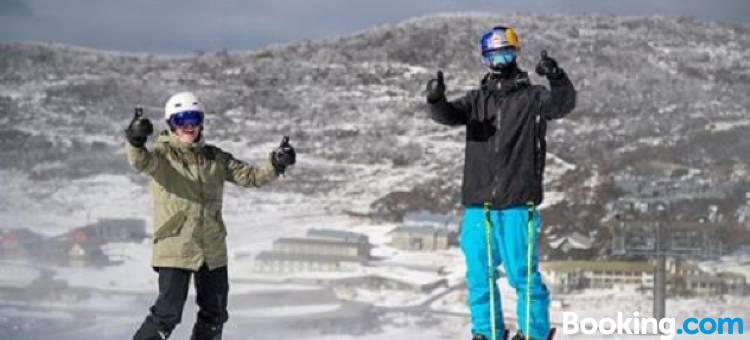 Poley Cow Studio - Lake & Mountain Views l Air-Con l Parking图片