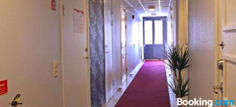 Karlshamn Vandrarhem Och Hotell图片
