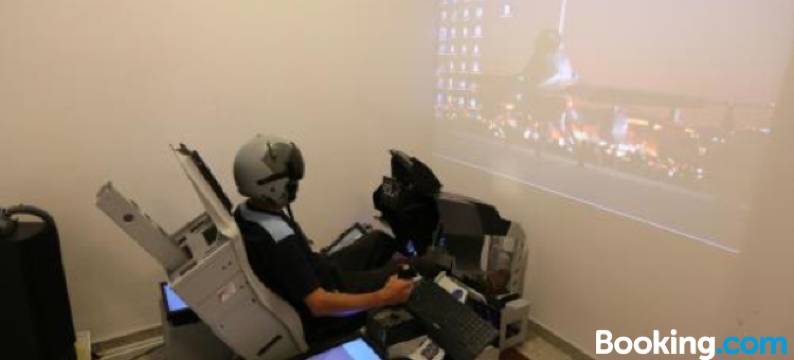 弗罗茨瓦夫机场卡斯穆纳提酒店(Hotel Kosmonauty Wrocław-Airport)图片