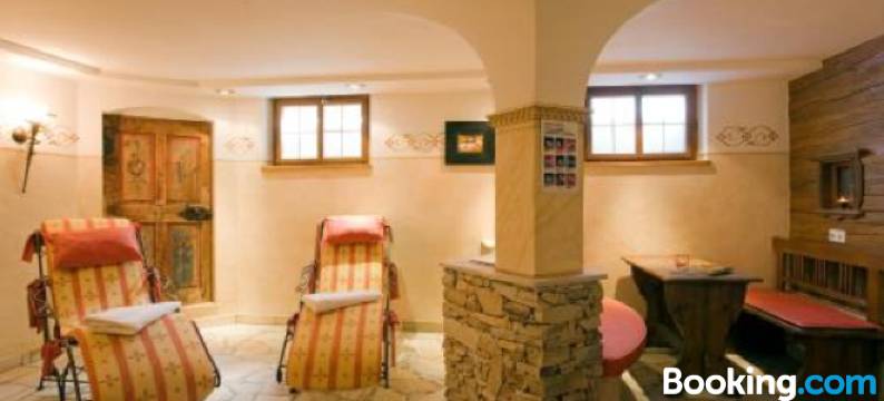 查莱讷木屋酒店(Chalet Tschallener)图片