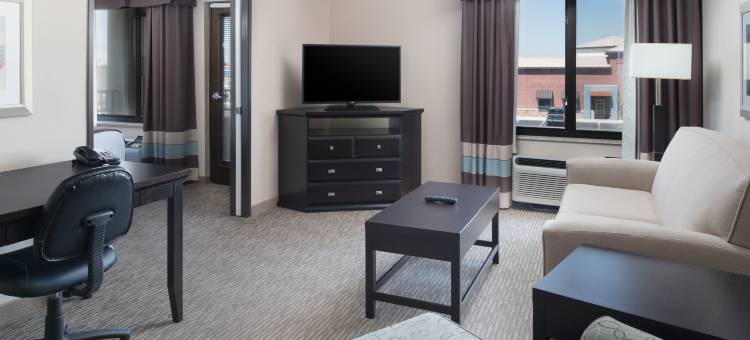 拉斯维加斯南圣玫瑰大道贝斯特韦斯特优质酒店(Best Western Plus Las Vegas South Henderson)图片