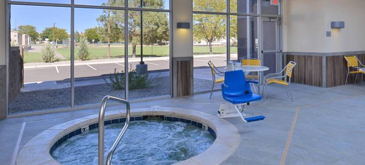 法明顿万枫酒店及套房(Fairfield Inn & Suites Farmington)图片