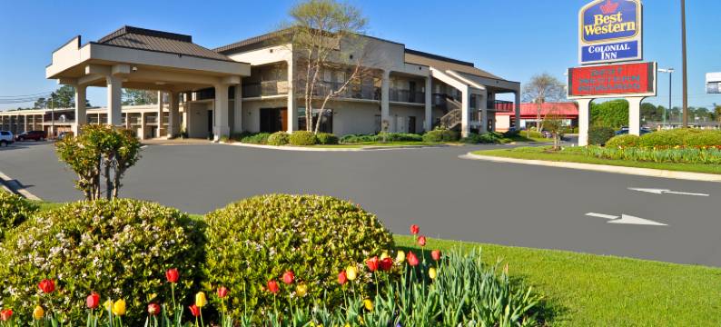 贝斯特韦斯特克隆尼阿尔酒店(Best Western Colonial Inn)图片