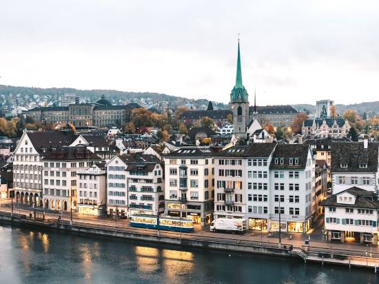 啊哈蘇黎酒店達斯城市度假村