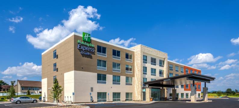 智选假日套房酒店-米尔罗伊-里兹维尔-IHG旗下(Holiday Inn Express & Suites REEDSVILLE - STATE COLL AREA by IHG)图片