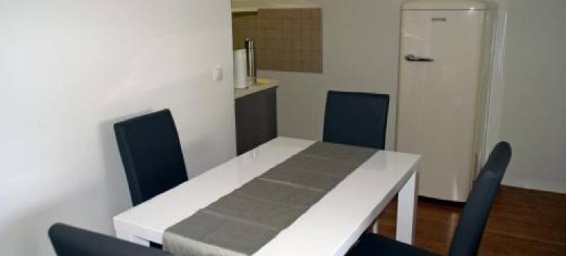 夏季公寓(Apartment Summertime)图片