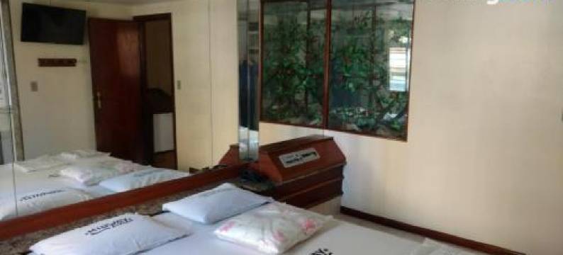 米德威汽车旅馆(限成人)(Midway Hotel)图片