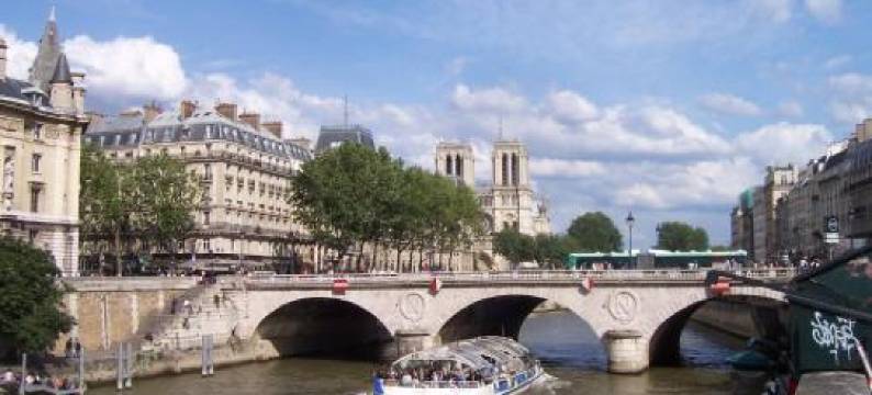 巴黎中心魅力公寓(Appartement Paris Centre - St Michel)图片