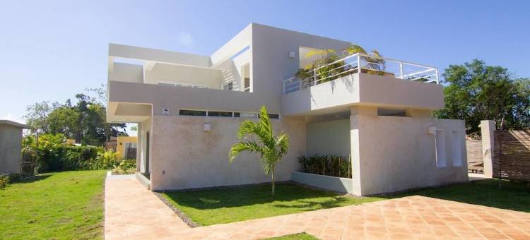 新客制设计附充裕的户外空间酒店(New Custom Design with Plenty of Outdoor Space)图片