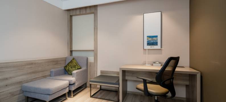 成都桐梓林火车南站亚朵酒店图片