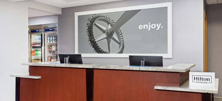 奥兰多国际大道北欢朋套房酒店(Hampton Inn & Suites Orlando-International Dr. North)图片