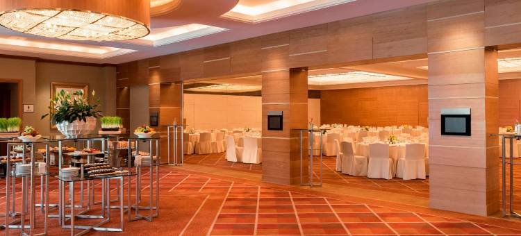 迪拜克里克喜来登酒店大厦(Sheraton Dubai Creek Hotel & Towers)图片