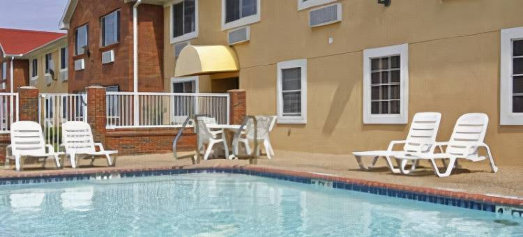 伯勒森沃斯堡速8酒店(Super 8 by Wyndham Burleson Fort Worth Area)图片