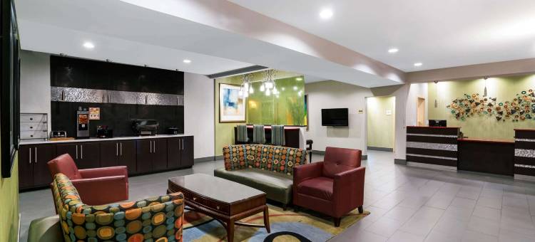 莱巴嫩拉昆塔温德姆套房酒店(La Quinta Inn & Suites by Wyndham Lebanon)图片