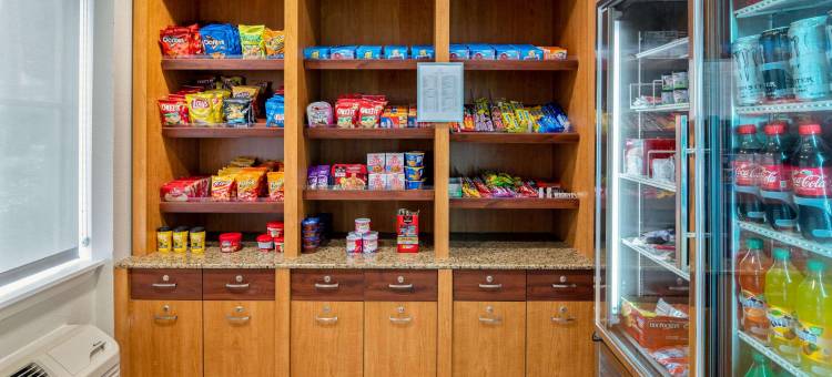 那不勒斯东I-75拉昆塔温德姆套房酒店(La Quinta Inn & Suites by Wyndham Naples East (I-75))图片