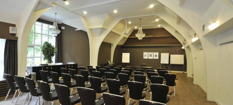 霍德鲁弗莱彻维多利亚餐厅酒店(Fletcher Hotel Restaurant Victoria-Hoenderloo)图片