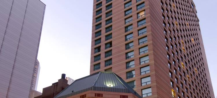 芝加哥壮丽大道希尔顿套房酒店(Hilton Chicago Magnificent Mile Suites)图片