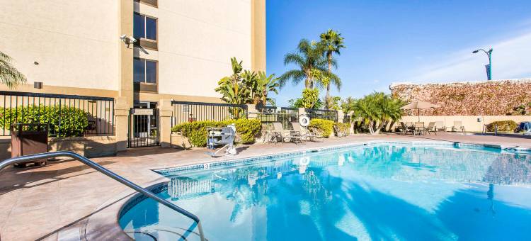 阿纳海姆度假村舒适酒店(Comfort Inn Anaheim Resort)图片