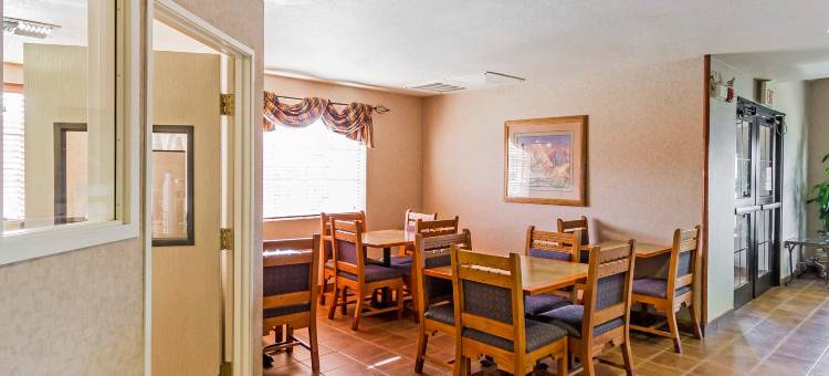 拉昆塔温德姆套房酒店-坦佩大学/凤凰城(La Quinta Inn & Suites by Wyndham Tempe University, Phoenix)图片