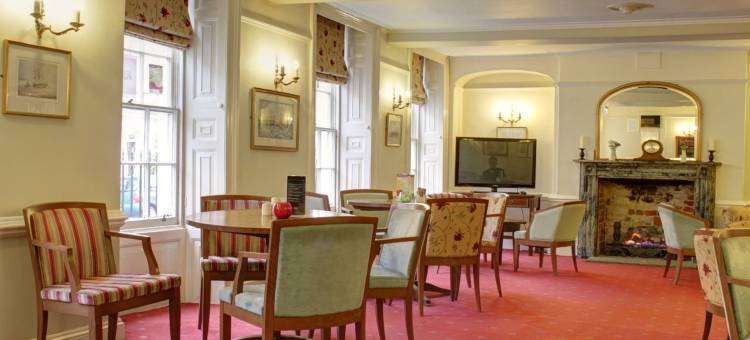 Sleeping Bear Hotel Dorchester图片