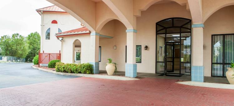 田纳西查塔努加 - 东 6 号开放式客房酒店(Studio Suites Extended Stay Chattanooga TN)图片