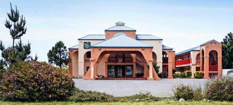 新月市红木海岸品质套房酒店(Quality Inn & Suites Crescent City Redwood Coast)图片