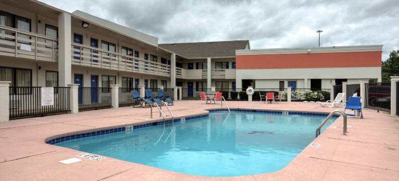 Super 7 Inn By OYO 图珀洛 178号公路(Super 7 Inn by OYO Tupelo Hwy 178)图片