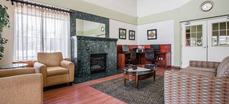 梅赛德盖特威至优胜美地凯艺酒店(Quality Inn Merced Gateway to Yosemite)图片