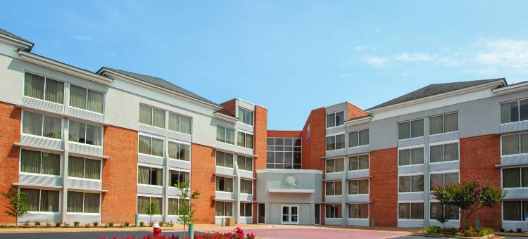威廉斯堡历史区拉昆塔温德姆套房酒店(La Quinta Inn & Suites by Wyndham Williamsburg Historic Area)图片