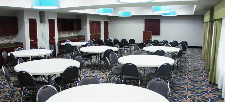 卡温顿拉昆塔温德姆套房酒店(La Quinta Inn & Suites by Wyndham Covington)图片