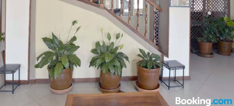 一家酒店(A l'Hotel)图片