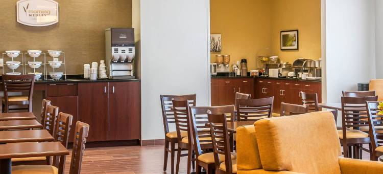 德弗尔斯莱克舒眠套房酒店(Sleep Inn & Suites Devils Lake)图片