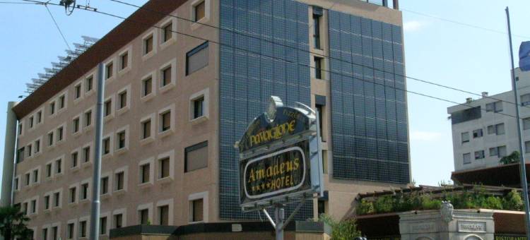 博洛尼亚阿玛迪斯iH酒店(Jr Hotels Bologna Amadeus)图片