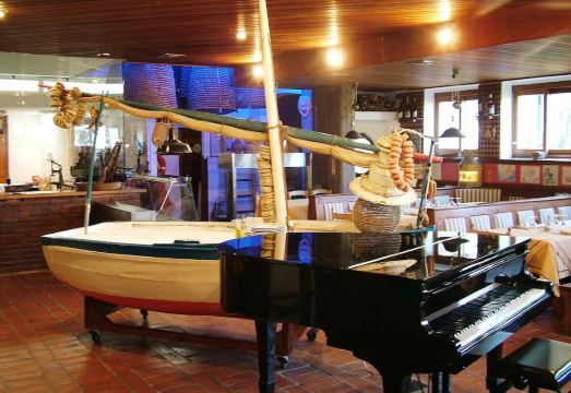 Hotel la VelaHotel Overview