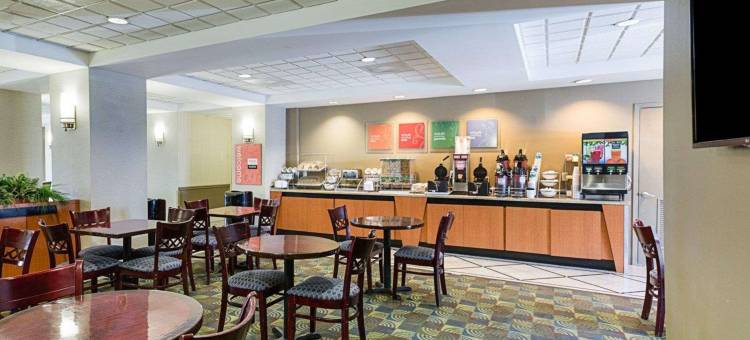 西公园西南高速公路舒适酒店及套房(Comfort Inn Southwest Fwy at Westpark)图片