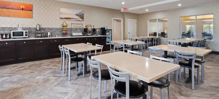 灯塔贝斯特韦斯特酒店(Best Western Beacon Inn)图片