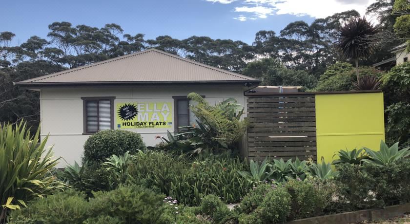 Ella May Holiday FlatsHotel Overview