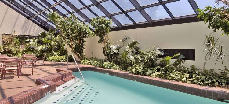 奥古斯塔市中心华美达酒店及会议中心(Ramada by Wyndham Augusta Downtown Hotel & Conference Center)图片