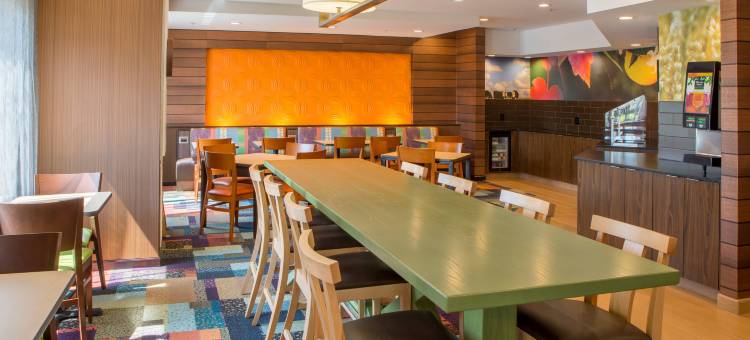 哥伦布市万枫套房酒店(Fairfield Inn & Suites Columbus)图片