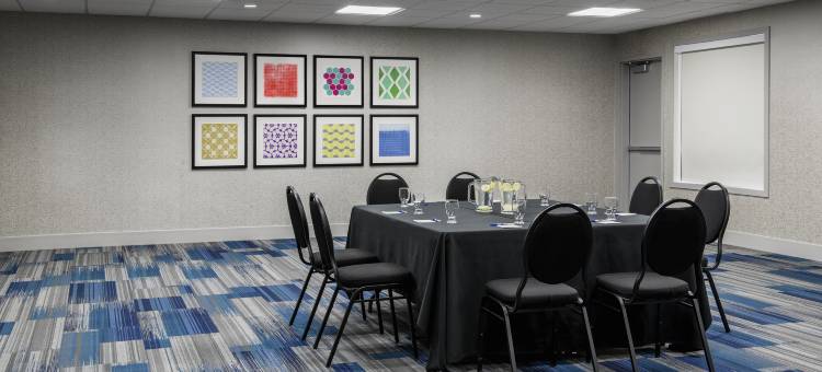 智选假日套房酒店艾尔德里-卡尔加里北部(Holiday Inn Express & Suites Airdrie-Calgary North)图片