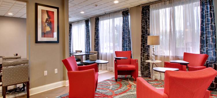 Holiday Inn Express 飓风米尔斯(韦弗利)(Holiday Inn Express Hurricane Mills (Waverly))图片