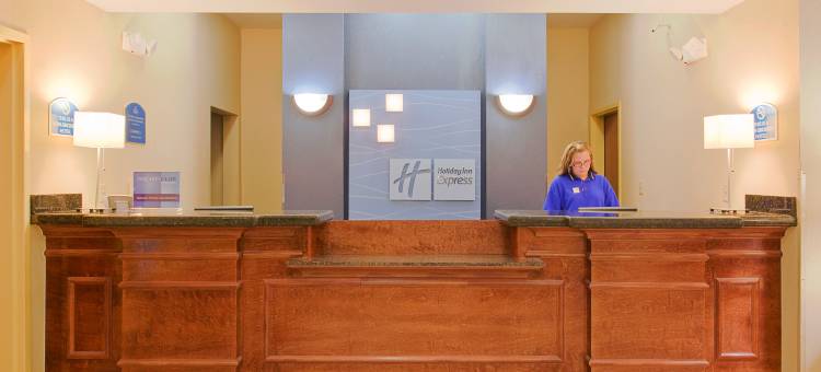 智选假日套房酒店巴拿马城的廷德尔(Holiday Inn Express & Suites Panama City-Tyndall)图片