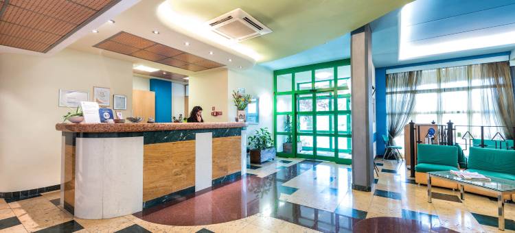 西点机场酒店(West Point Airport Hotel)图片