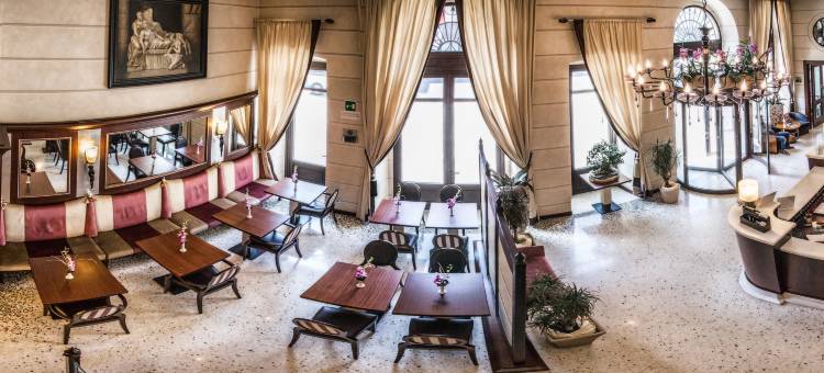 的里亚斯特雷特拉瑞奥维多利亚酒店(Victoria Hotel Letterario)图片