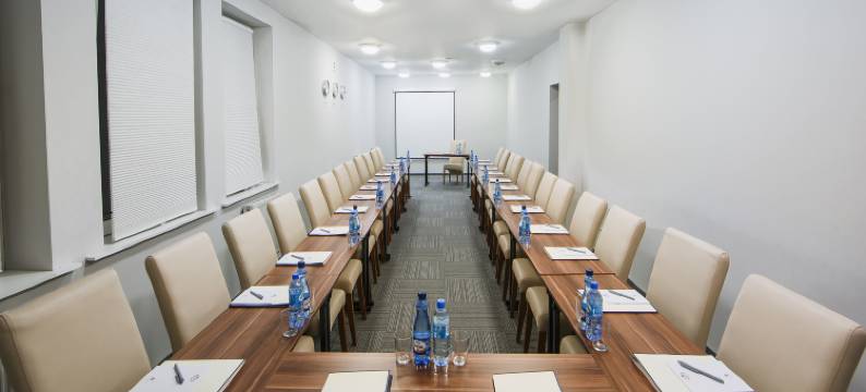 法伦提比兹妮休息酒店(Falenty Biznes I Wypoczynek)图片