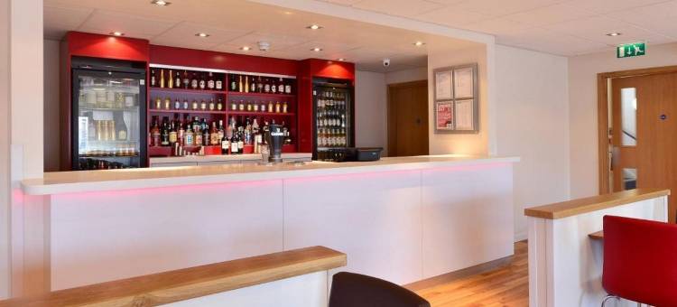 伦敦雷恩斯公园旅屋酒店(Travelodge London Raynes Park)图片