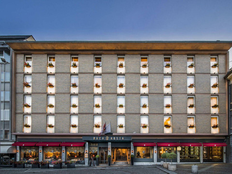 杜卡德奥丝塔奥斯塔酒店